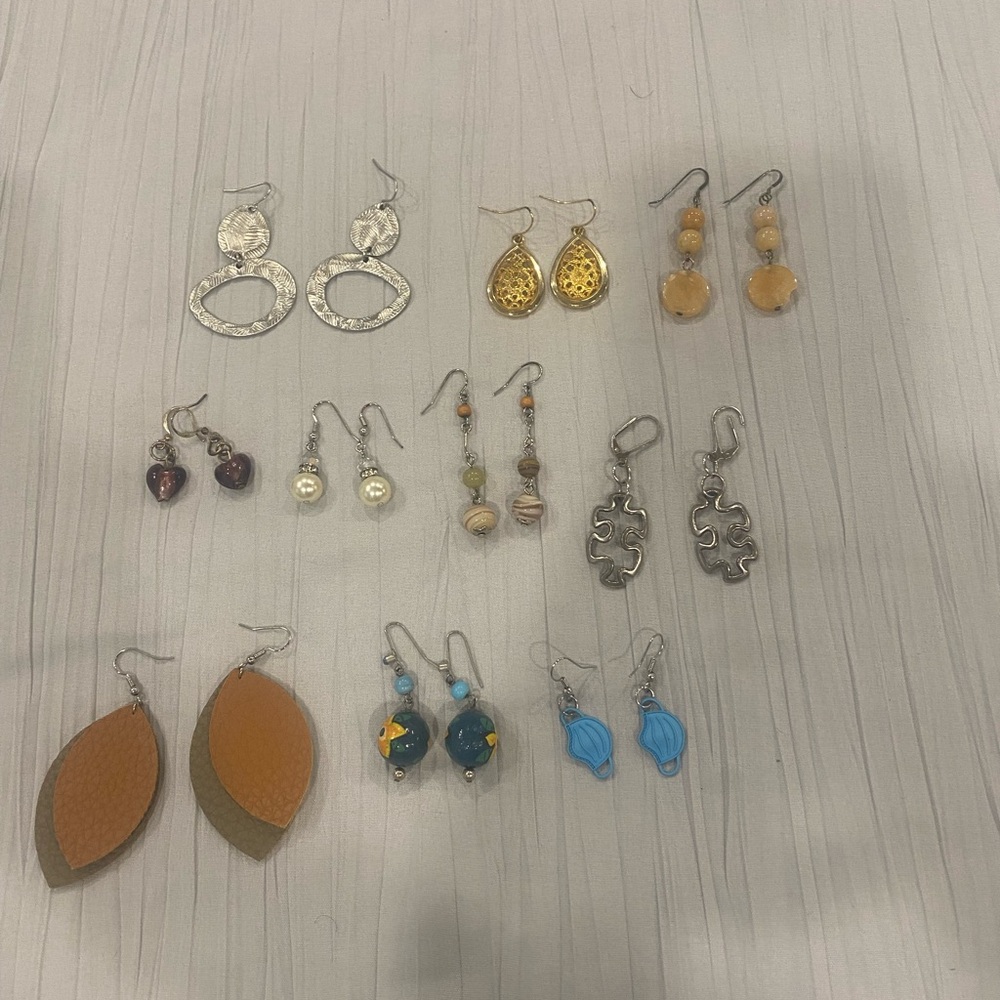 Earring lot